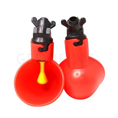 China Long Life Poultry Drinking Plastic Chicken Water Nipple Cup PVC Supporting Screws/ zu verkaufen