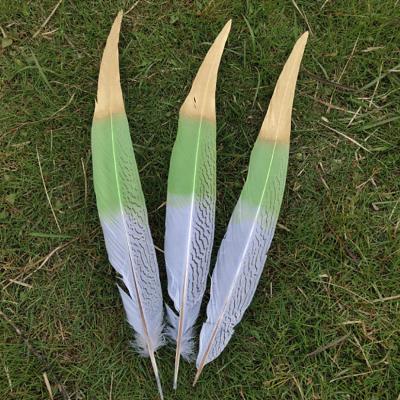 China Natural Party Green and Gold Glitter Feathers for Various Crafts Dessert Table, DIY Decor Feathers, Wedding Feather Decoration for sale