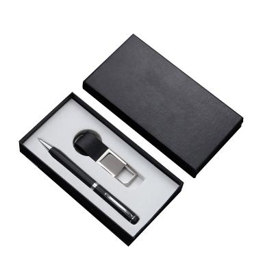 China Office Suit Christmas Business Gift Set Key Chain + Signature Pen Customized Gift Box Promotional Gift Set for sale