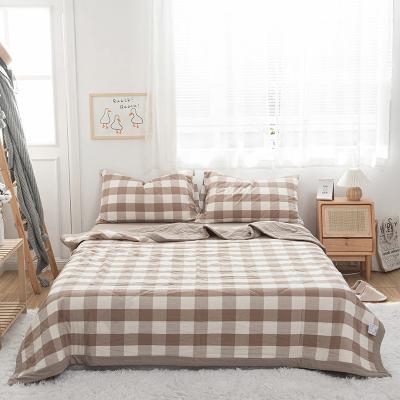 China 4 Pcs Summer Quilt Cover Anti-Static Custom Comforter for sale