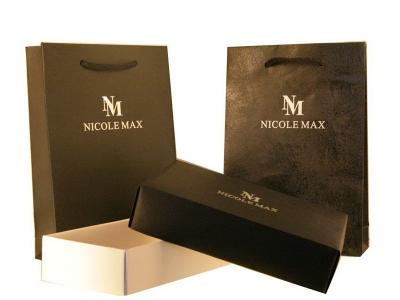 China OEM Black NM 230g Personalized Paper Bags, Custom Carrier Bags With Logo for sale