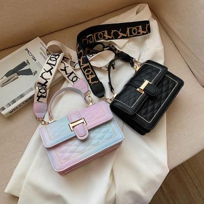 China Lady Wholesale Trendy Purses 2022 Women's Hand Bags For Fashion Messenger Shoulder Bag Young Ladies Wide for sale