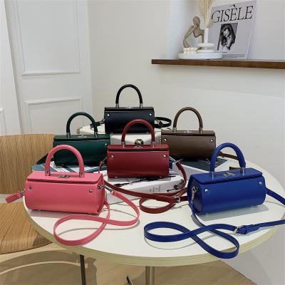 China Lady New Arrivals Cute Box Bags 2022 Famous Ladies Small Box Purses Popular Women Handbags For Young Lady for sale