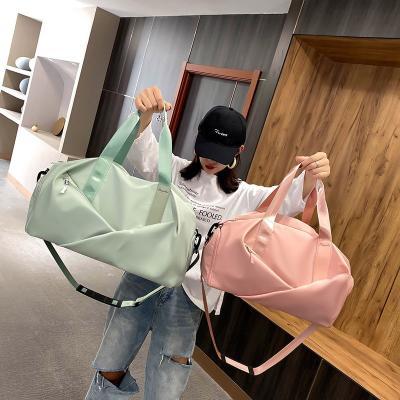 China Customized 2021 fashion fitness wet dry sports bags women outdoor travel bags for girls for sale