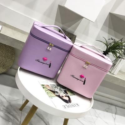 China Fashion 2021 Summer Hot Selling Cosmetic Bags Cosmetic Case Bags Traveling Makeup Bags For Professional for sale