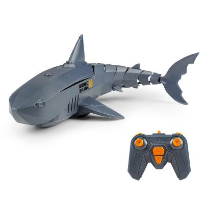 China Water rechargeable children's simulation electronic electric shark products 2.4G rc products summer electric toys for sale