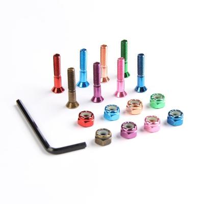 China Colorful Aluminum Alloy 6061 7075 1inch Skateboard Hardware Bolts With Pad Hex Board Screws With Nut en venta