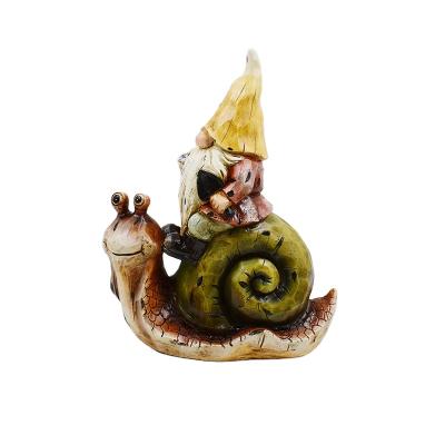 China China Resin Gnome Outdoor Garden Gnomes Gate Garden Decoration Funny Gnomes Yard Gnomes on Snail for sale