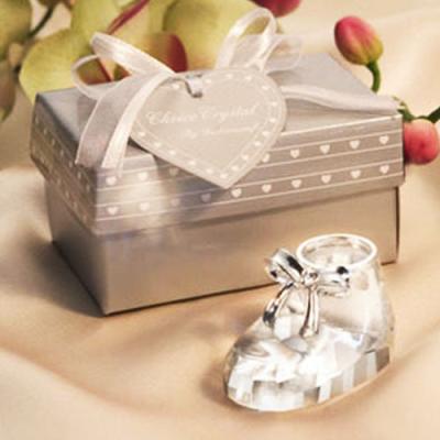 China Europe Wedding Gift Baby Shoes Wedding Gifts Souvenirs Wholesale Crystal Baby Birthday Gifts for sale