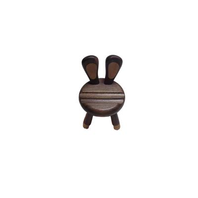 China Sustainable Custom Rabbit Shape Wooden Natural Bamboo Opens Desktop Decoration Cell Phone Holder Lazy Bracket for sale