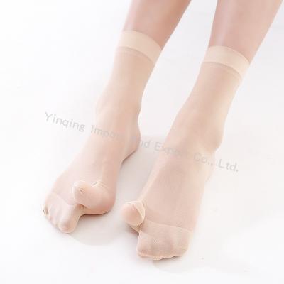 China QUICK DRY Two-finger short silk socks for men and women two thin toe socks summer crew spandex socks for sale