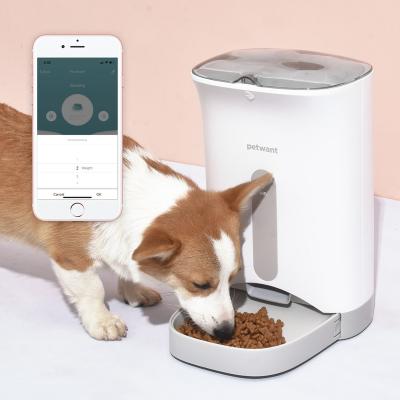 China Best selling automatic dog feeding smart wifi pet driver app cat driver automatic wifi for sale