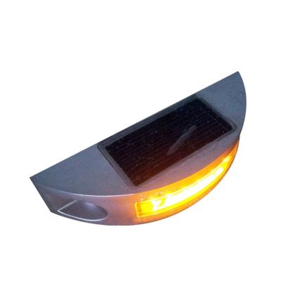 China LED Truck Traffic Solar Road Light for sale