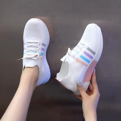 China Fashion Trend Comfortable Ultra Light Outdoor Trendy Unbranded Shoes Sports Ladies Casual Shoes Sneaker Manufacturer for sale