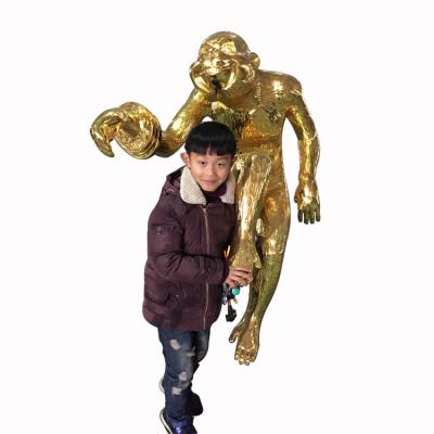 China Europe Gold Leaves Monkey Casting Bronze Statue For Macau Mall for sale