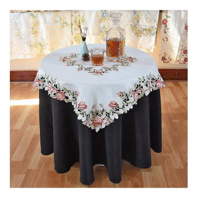 China Hand embroidery Lufu artificial embroidery lace new luxury rose tablecloth lace tablecloth Christmas tablecloth for sale