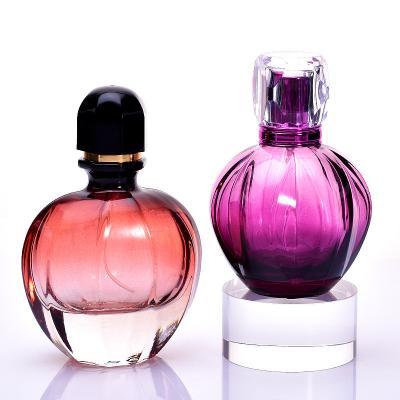 China Filling of perfume High-grade portable gradient color press type glass muzzle spray cosmetics perfume in empty bottles for sale