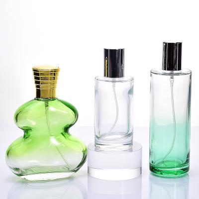 China The filling of perfume Wholesale spot round perfume bottle bayonet transparent spray glass bottle toner moisture filled empty bottle for sale