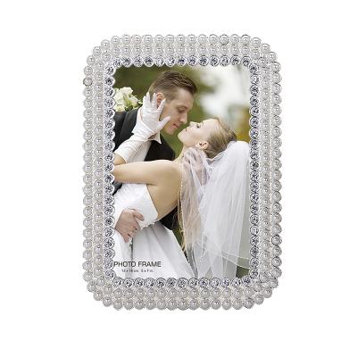 China Luxury Plastic Beads and Rhinestone Photo Frames for sale