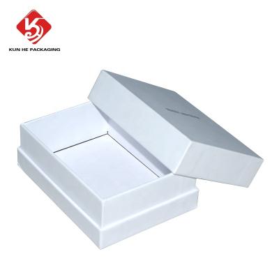 China Recyclable Logo Earphone Cardboard Headphone Gift Hot Stamping Custom Package Clothes Shoe Raphe White Paper Box Gift Packaging for sale