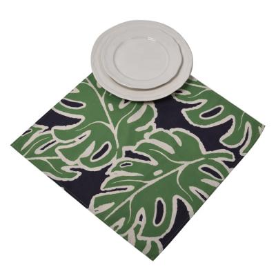 China Modern Cheap Green Leaves Delicate Canvas Table Runners Love Black And Green Table Runner for sale