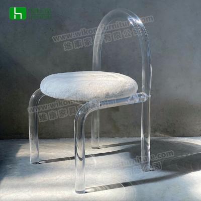 China Nordic Style Acrylic Chair for dining plastic dining chair en venta