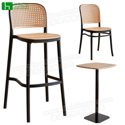 Chine Nordic Bar Chair Medieval Plastic Rattan High Bar Chair à vendre