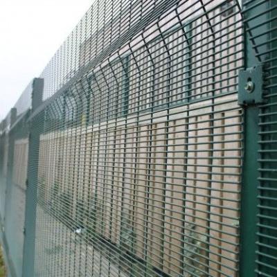 China Easily Assembled Wholesale Clearvu 358 High Security Anti-Climb Welded Mesh Fencing for sale