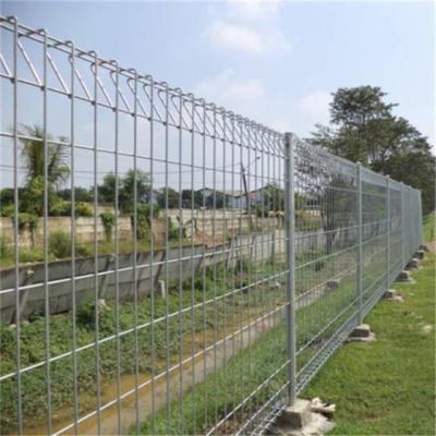 China Free Sample Easily Assembled When Hot Dipped Galvanized BRC Barrier Roll Top Wire Mesh Fence for sale