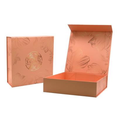 China Large Handmade Custom Printing Luxury Foldable Tiara Gift Box Packaging With Magnetic Lid Closure for sale