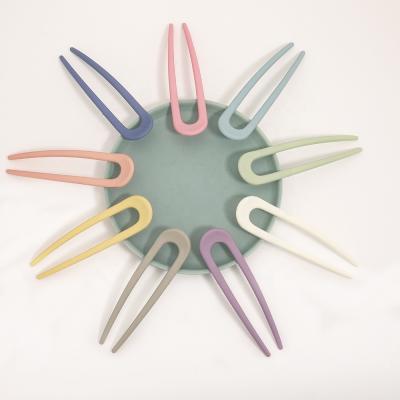 China Sweetwoo Korea Popular Single Color Hair Forks Cute Colorful Plastic Hair Accessories For Women Girls for sale