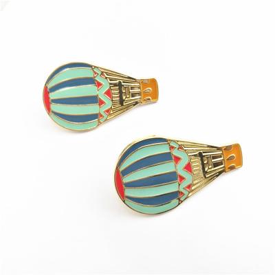 China Wholesale Viable Hydrogen Balloon Badge Enamel Lapel Pins For Women Gift Metal Label With Butterfly Clasp Te koop