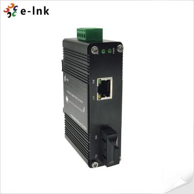 China Micro Industrial 100/1000BASE-X and 10/100/1000BASE-T 30W PoE+ Media Converter for sale