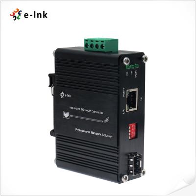 China Mini Industrial 10G 5G 2.5G 1G 100M 802.3at to 10GBASE-X SFP+ Media Converter for sale