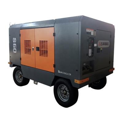 China Lubricated Screw Air Compressor With Four Wheels S60 18 Bar 18m3/min 162kw Diesel Power For Water Well Drill Rig for sale