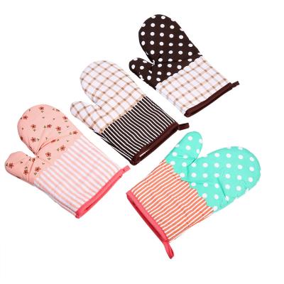 China Factory Price Manufacturer Supplier Christamas Oven Gloves Printed Heavy Duty Oven Gloves Oven Handwear for sale