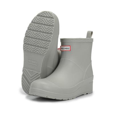 China Waterproof High Quality Platform Shoes And Class Rubber Grid Printed Women Heel PVC Rain Boots for sale