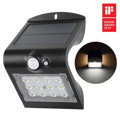 China Residential Motion Activated Solar Powered Security Light For Garden And Year Round 1.5W 220 LM for sale