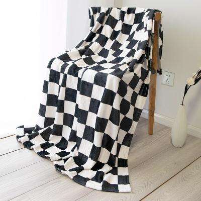 China Breathable Super Soft Fluffy Premium Flannel Microfiber Check Blanket Black And White Soft And Warm Pet Throw For Dog Puppy Cat for sale