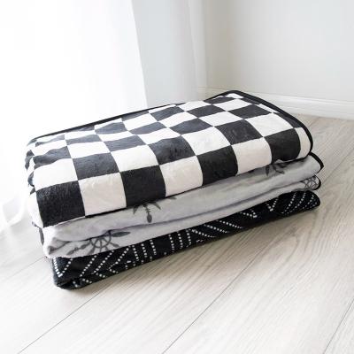 China PORTABLE Wholesale Luxury Flannel Blanket 100% Polyester Throw Blanket With Sherpa Cashmere Beiji Fleece Custom Material Back For Sofa Bed for sale