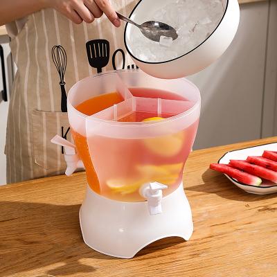 China New Wholesale 2022 Viable Large Capacity Separation Rotating Cold Water Kettle Multifunctional Juice Jug Beverage Dispenser with Faucet for sale