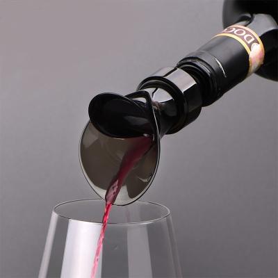 China Eco Friendly Hot Sale Flower Design Bar Accessories 2in1 Plastic Wine Aerator And Pourer for sale