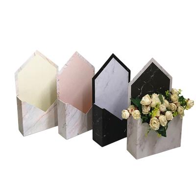 China Low Price Wholesale Handmade Wrap To Form Marble Patterns Holding Handle Floral Display Package Boxes for sale