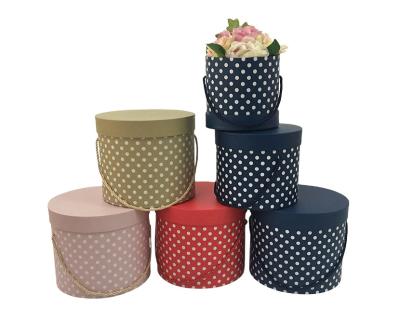 China Handmade Handmade Carry Dots Wave Portable Luxury Small Dots Gift Packaging Boxes With Lid for sale