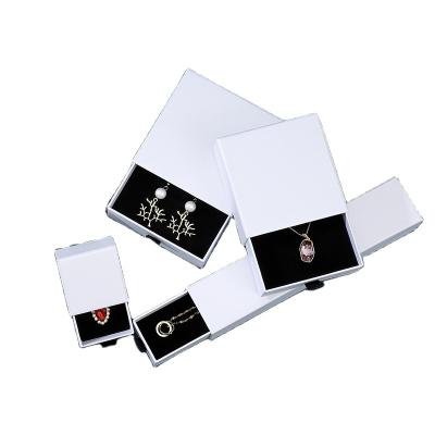 China Fashionable Custom Logo Printed Cardboard Jewelry Packaging Boxes Slide Out Drawer Jewelry Box for sale