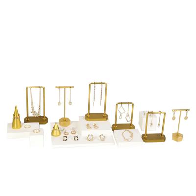 China Wholesale Price Durable Modern Metal Jewelry Hanging Earrings Stretch Earring Display Stand For Jewelry Store for sale