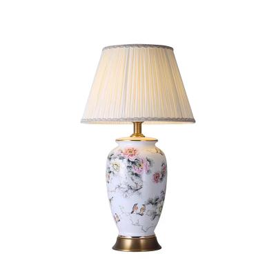 China Traditional Hot Selling Style Chinese Pastoral Flowers And Birds The Living Room The Bedroom Ceramic Table Lamp for sale