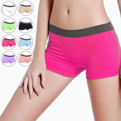 China Breathable Hot Seamless Sports Underwear Mid-Rise Boxer Mid-Rise Ventilation Hip Lift Gaiters Sports Boyshorts for sale