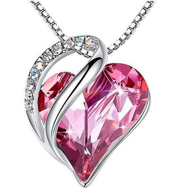 China Luxury Environmentally Friendly Ladies Wedding Necklace Fashion Crystal Heart Pendant Necklace Jewelry (KNK5295) for sale