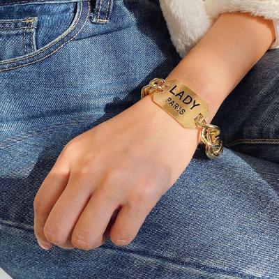 China Personality Environmental Friendly Trend Fashion Lady Bracelet Gold Heart Charm Punk Chain Bracelet (KB8261) for sale